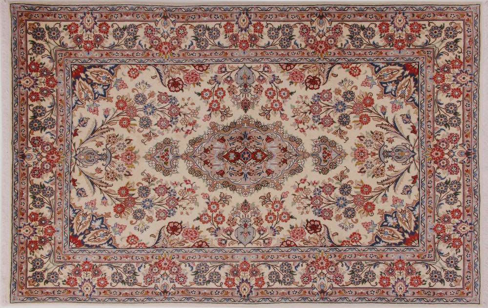 Achternaam hotel Krijt Antieke Tapijten - Yaghubi Oriënt Carpets